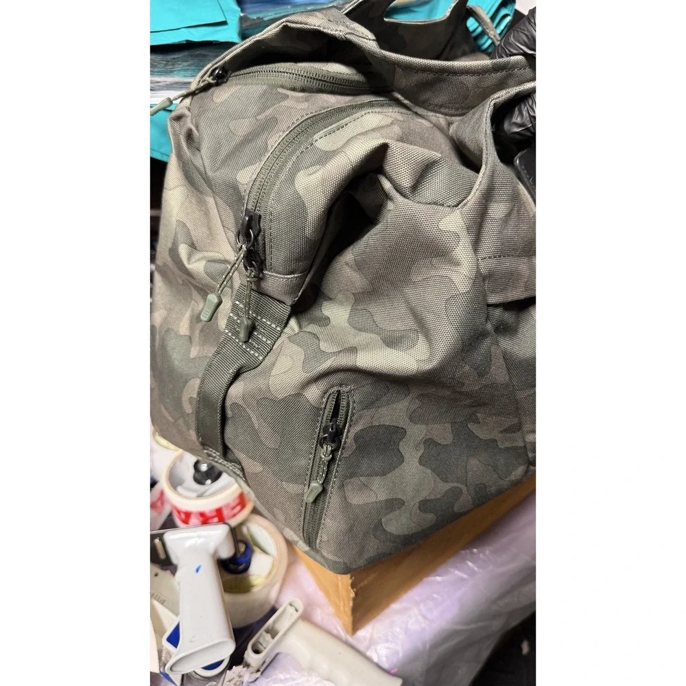 Eddie Bauer Camouflage Duffle Bag Gym Travel‎ Carry On Camo One Size